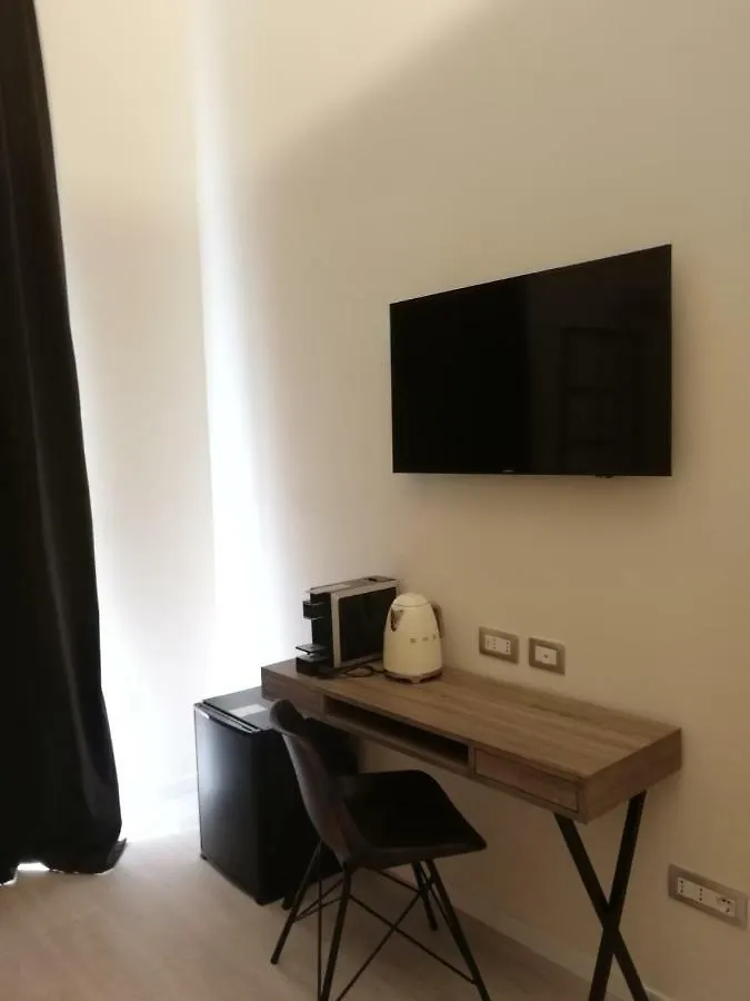 Gatto Bianco Duchessa Bed & Breakfast Bari 2*,