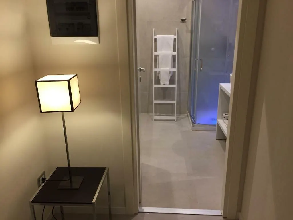 Gatto Bianco Duchessa Bed & Breakfast Bari 2*,  İtalya