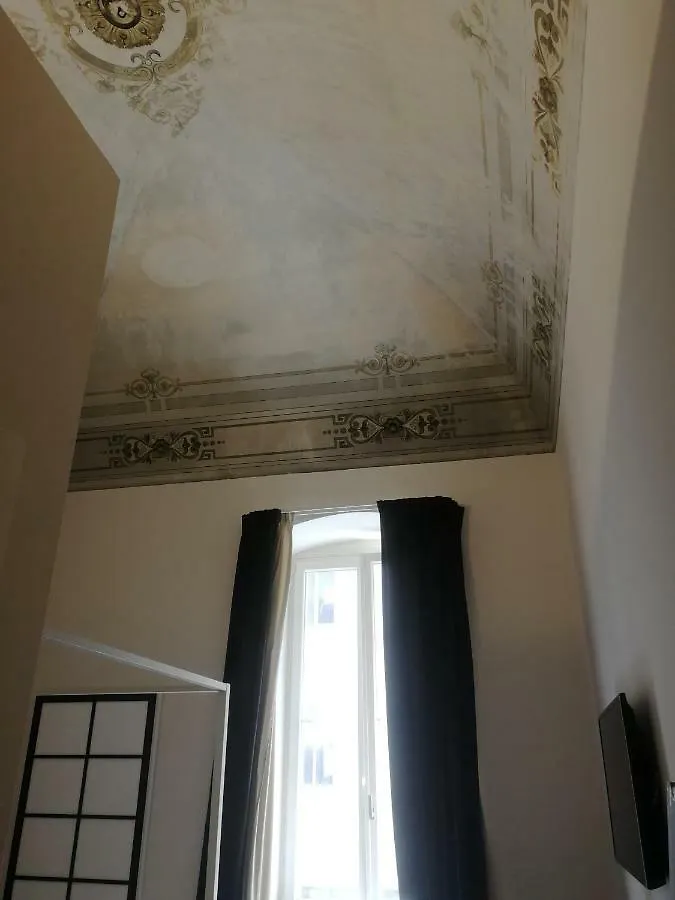 Gatto Bianco Duchessa Bed & Breakfast Bari 2*,