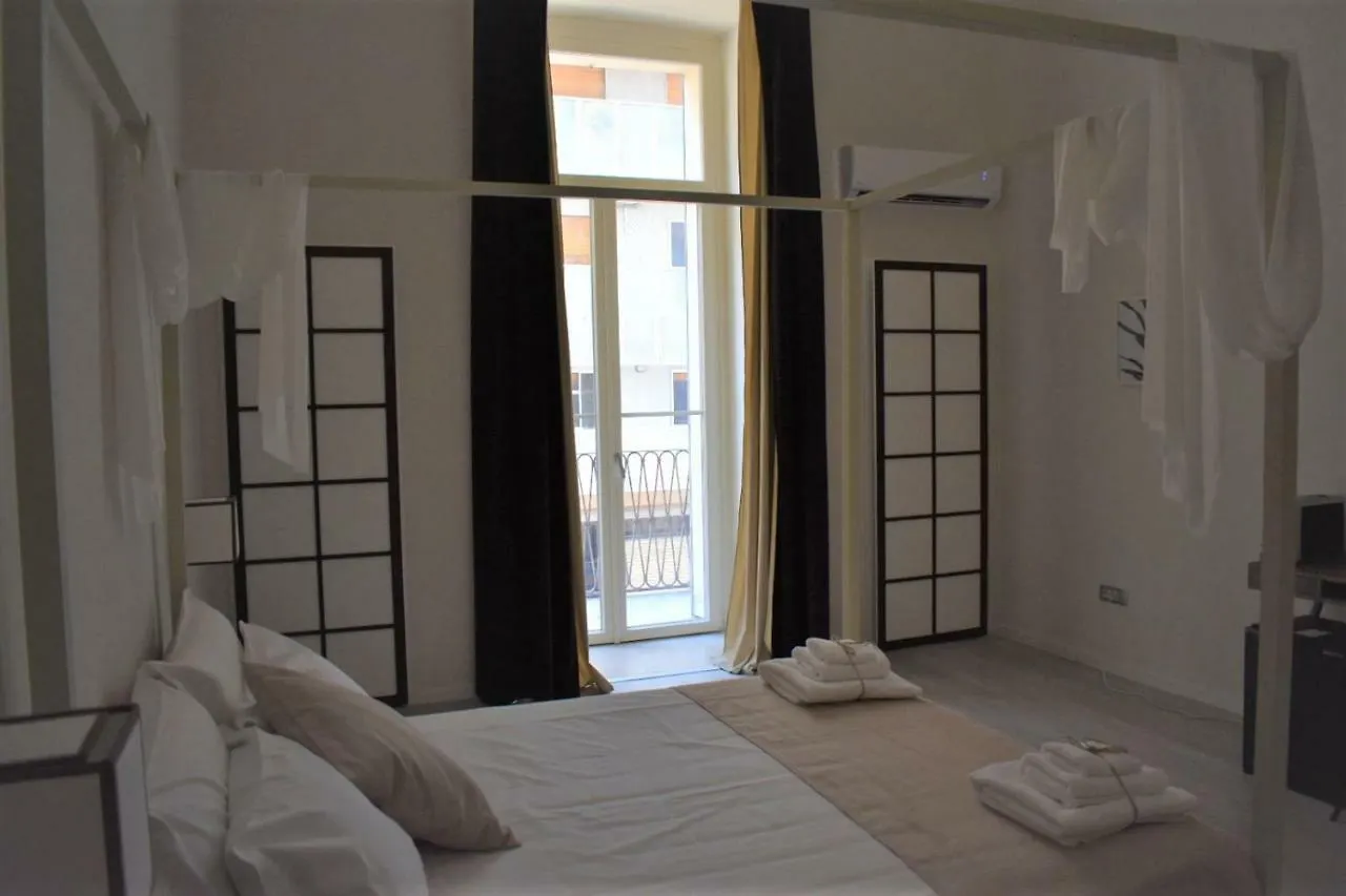 Gatto Bianco Duchessa Bed & Breakfast Bari 2*,