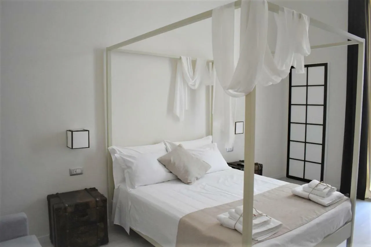 **  Gatto Bianco Duchessa Bed & Breakfast Bari Italy